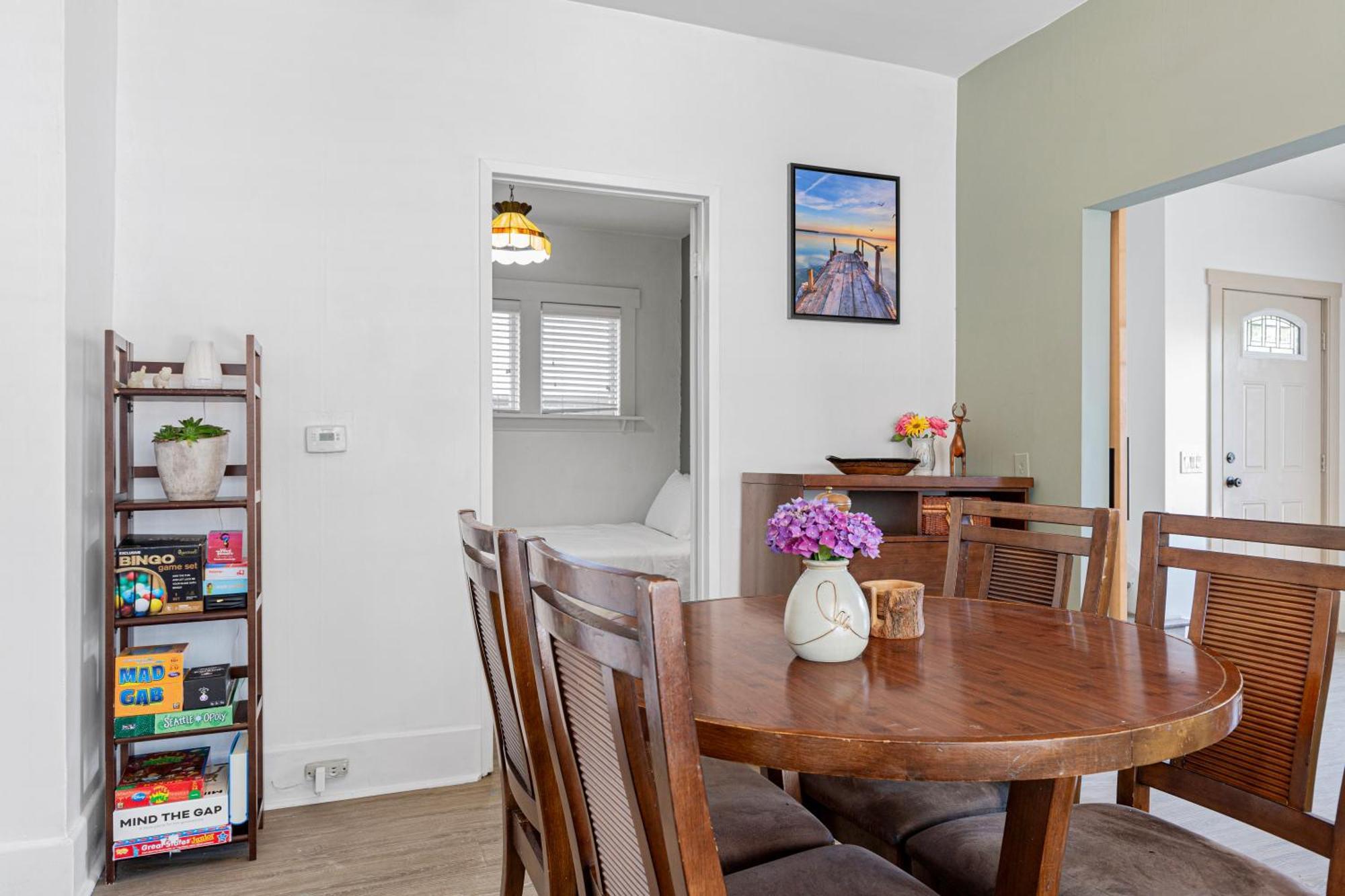 Vintage 3 Bedroom Home In Prime Eastlake Seattle With Private Parking Екстер'єр фото