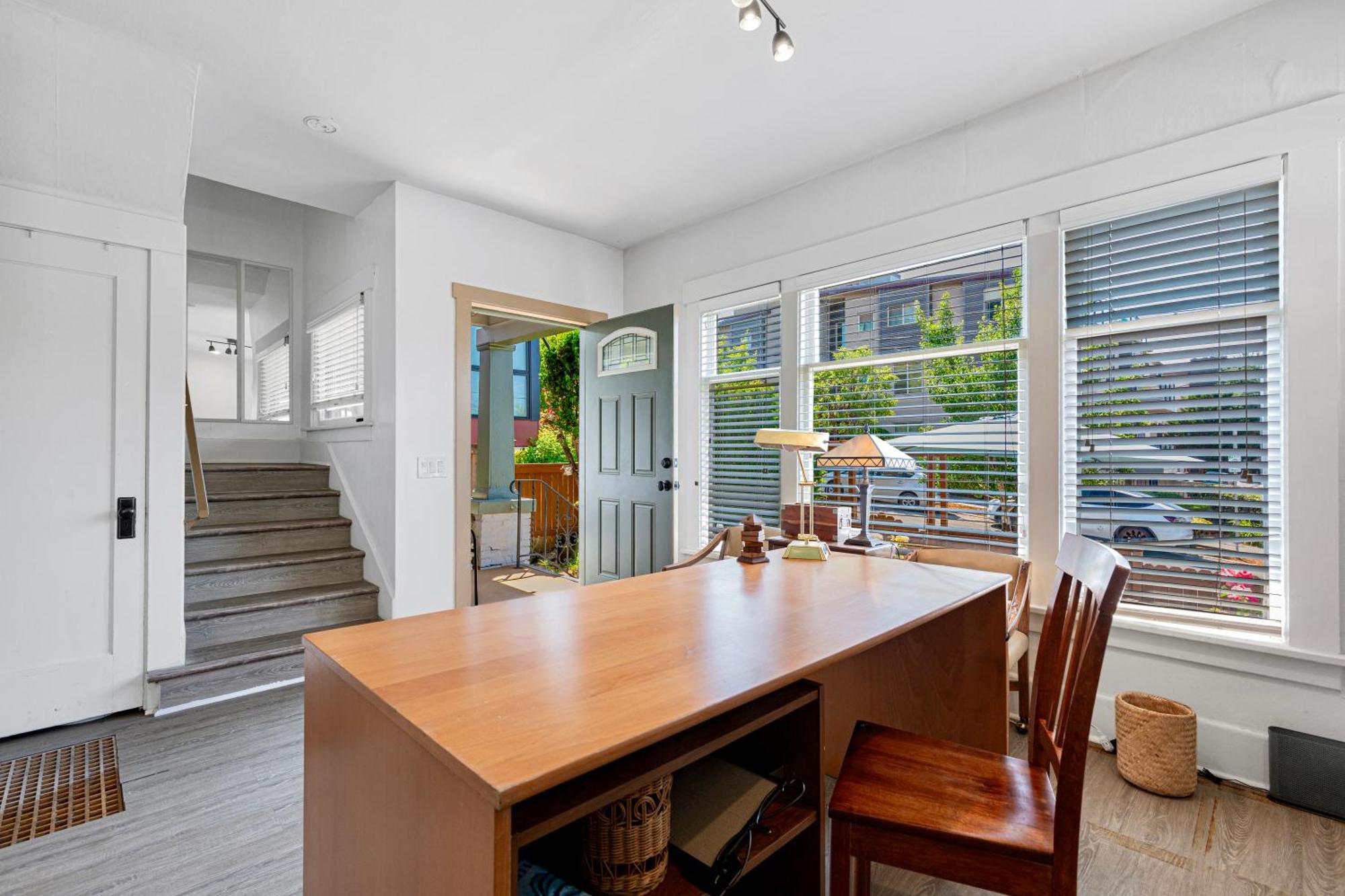 Vintage 3 Bedroom Home In Prime Eastlake Seattle With Private Parking Екстер'єр фото